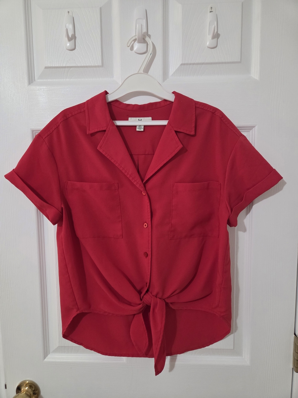 H by Halston Red Tie-Front Short Sleeve Button Down Shirt